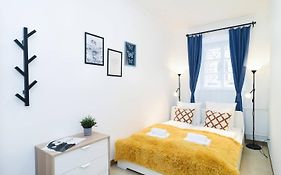 Very Central Apartment Close To Basilica